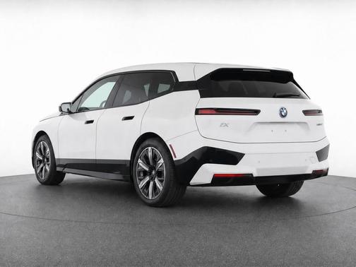 Alpine White 2023 BMW iX xDrive50