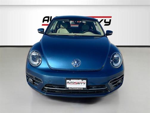 2019 Volkswagen Beetle 2.0T SE