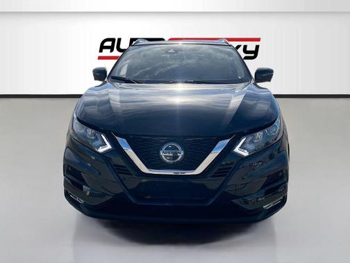 2021 Nissan Rogue Sport SL