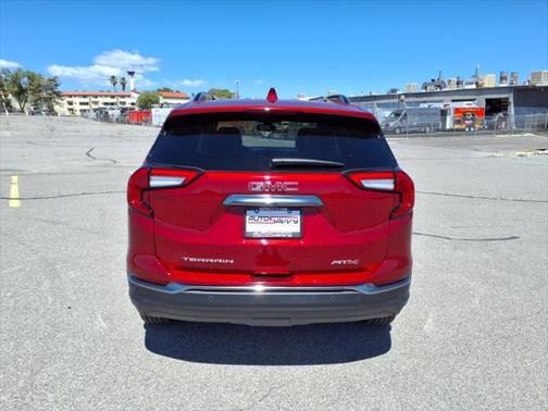 2024 GMC Terrain AWD AT4