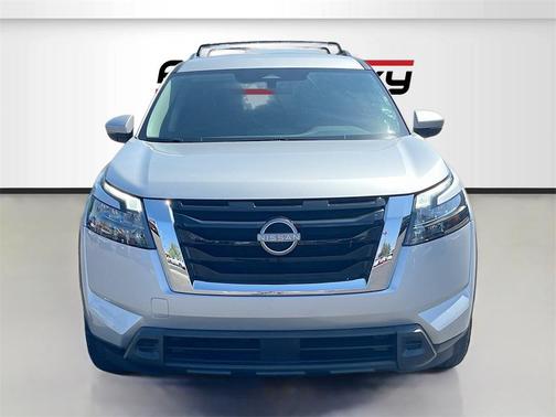 2024 Nissan Pathfinder SV FWD