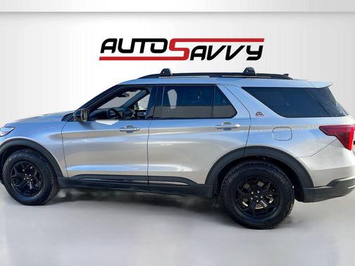 ICONIC SILVER METALLIC 2024 Ford Explorer Timberline