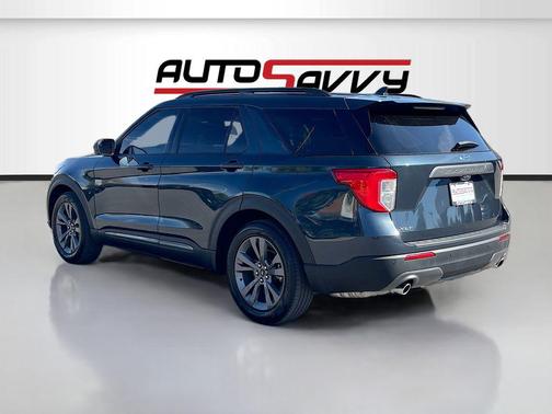STONE BLUE METALLIC 2023 Ford Explorer XLT