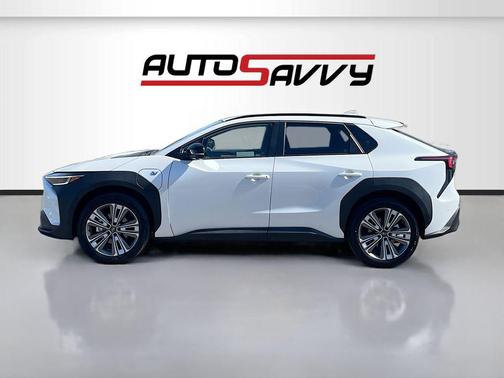 Cosmic White Pearl 2025 Subaru Solterra Limited