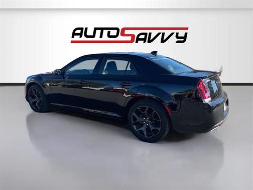 2023 Chrysler 300 Touring