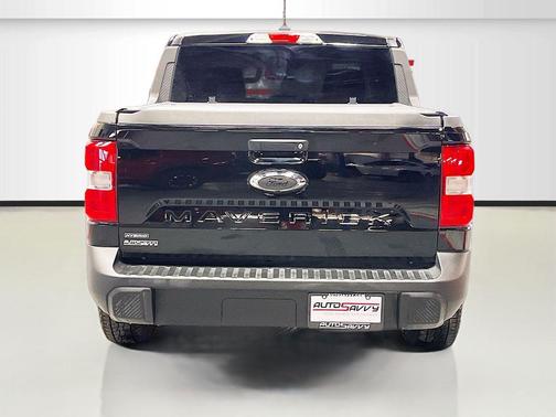 SHADOW BLACK 2024 Ford Maverick XLT
