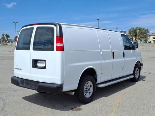 2023 GMC Savana 2500 Work Van