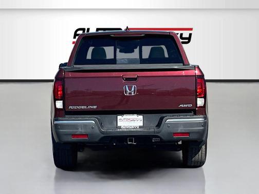 Deep Scarlet Pearl 2019 Honda Ridgeline RTL-E