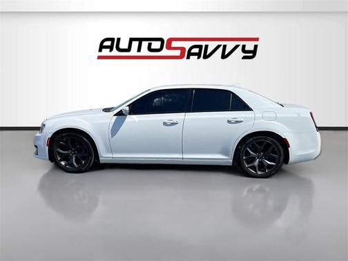 2022 Chrysler 300 S