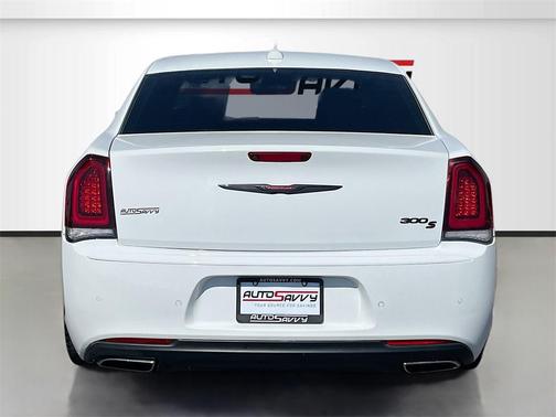 2022 Chrysler 300 S