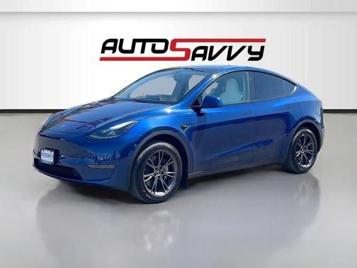 Deep Blue Metallic 2025 Tesla Model Y Long Range Dual Motor Rear-Wheel Drive
