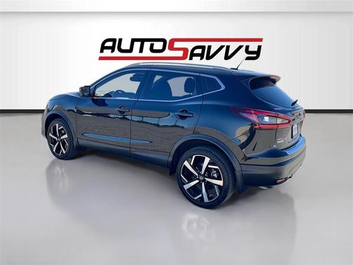 2022 Nissan Rogue Sport SL