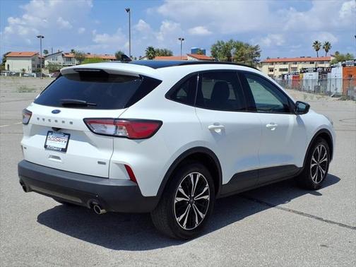 2021 Ford Escape SE