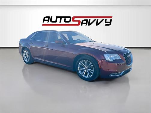 2019 Chrysler 300 Touring
