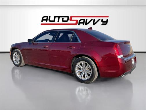 2019 Chrysler 300 Touring