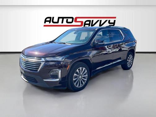 Black Cherry Metallic 2023 Chevrolet Traverse Premier