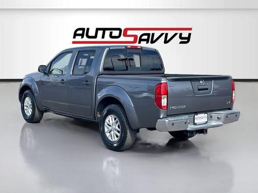 Gun Metallic 2018 Nissan Frontier SV