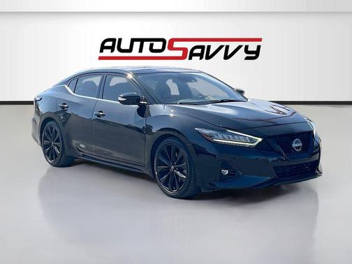 Super Black 2023 Nissan Maxima SR Xtronic CVT