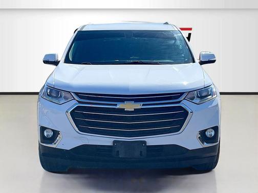 Summit White 2019 Chevrolet Traverse LT Cloth