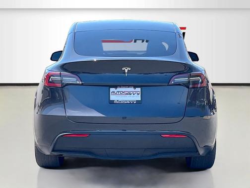 Gray 2024 Tesla Model Y Long Range