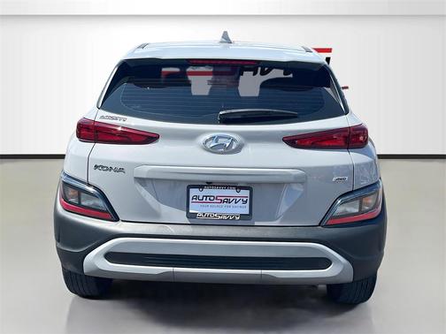 2023 Hyundai KONA SE