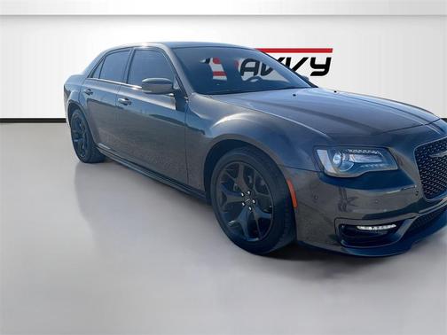 2022 Chrysler 300 Touring