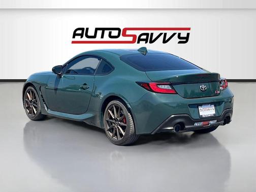 Ridge Green 2025 Toyota GR86 Base