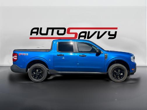 Blue Metallic 2022 Ford Maverick XLT
