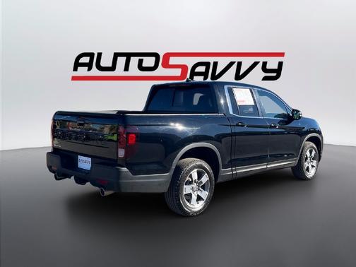 Black 2025 Honda Ridgeline RTL