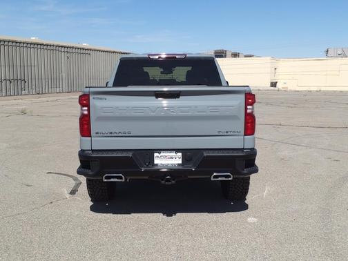 2024 Chevrolet Silverado 1500 Custom Trail Boss