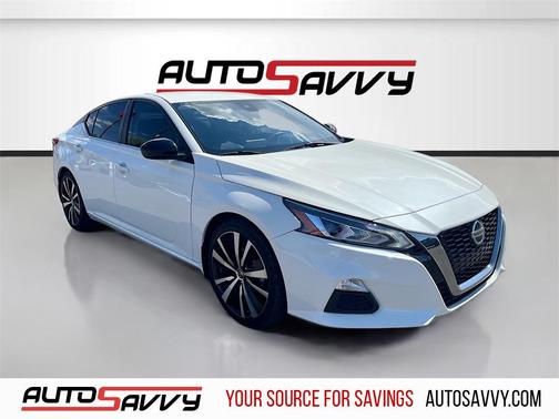 2022 Nissan Altima SR FWD