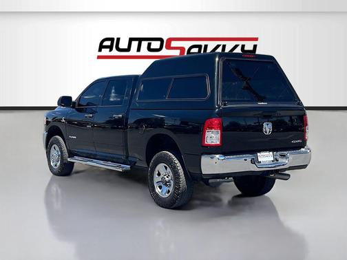 Diamond Black Crystal Pearlcoat 2020 RAM 2500 Tradesman Crew Cab 4x4 6'4' Box