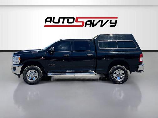 Diamond Black Crystal Pearlcoat 2020 RAM 2500 Tradesman Crew Cab 4x4 6'4' Box