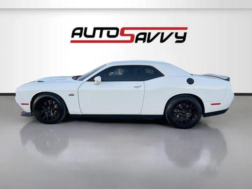 White Knuckle Clearcoat 2022 Dodge Challenger R/T Scat Pack