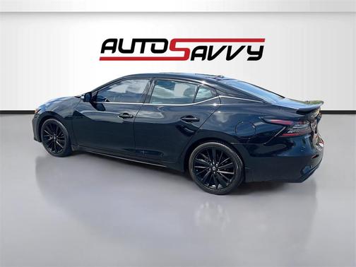 2022 Nissan Maxima SR Xtronic CVT