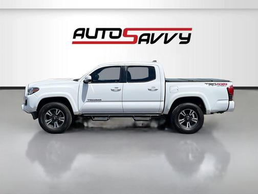 Super White 2017 Toyota Tacoma TRD Sport