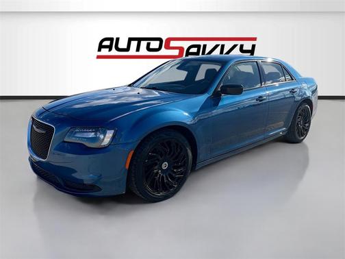 2022 Chrysler 300 Touring