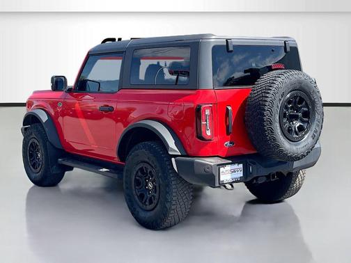 RACE RED 2024 Ford Bronco Wildtrak
