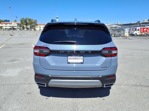 2024 Honda Pilot Touring 8-Passenger