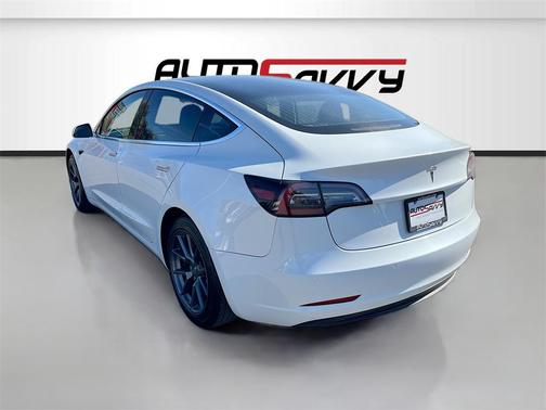 2020 Tesla Model 3 Standard Range