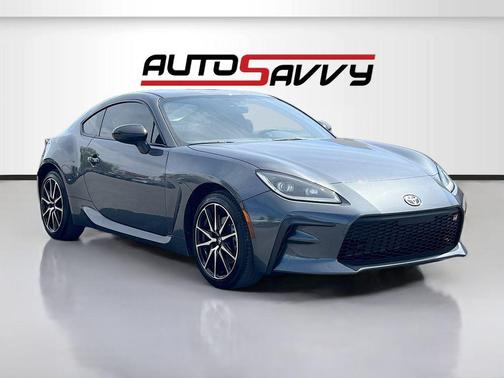 Pavement 2024 Toyota GR86 Base