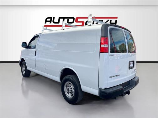 2023 GMC Savana 2500 Work Van