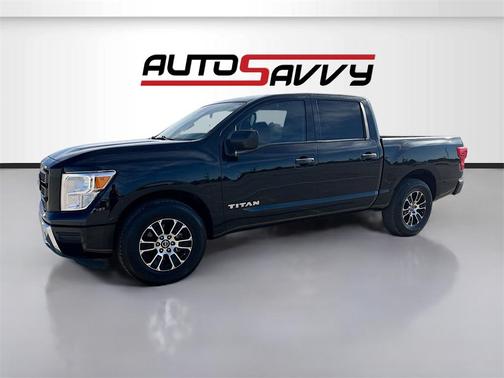 2022 Nissan Titan SV