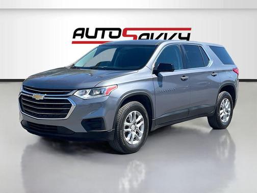 Satin Steel Metallic 2019 Chevrolet Traverse LS