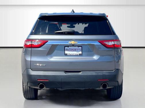 Satin Steel Metallic 2019 Chevrolet Traverse LS