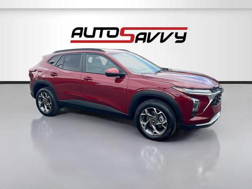 Crimson Metallic 2025 Chevrolet Trax LT