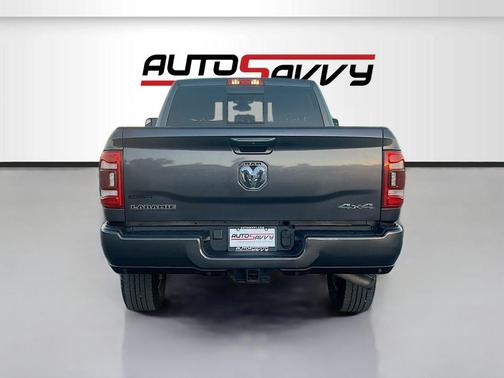 2021 RAM 2500 Laramie Crew Cab 4x4 6'4' Box