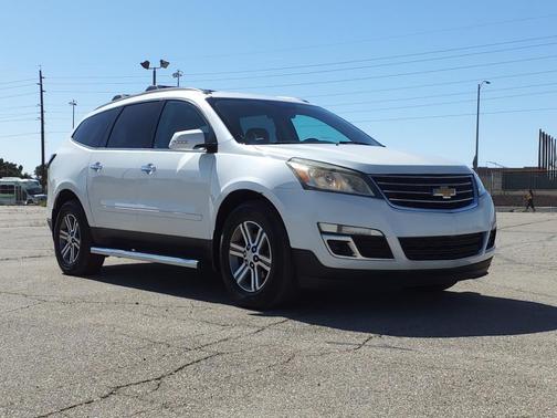 2017 Chevrolet Traverse 2LT