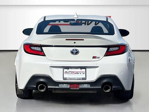 Halo 2025 Toyota GR86 Premium