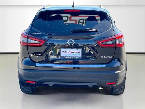 2022 Nissan Rogue Sport SL